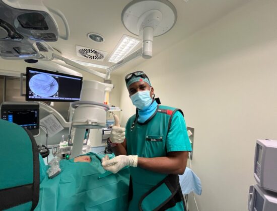Dr. Manasssé